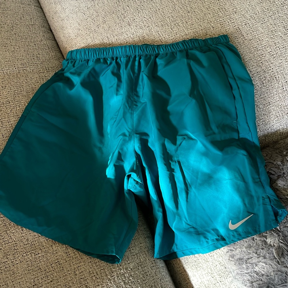 Brand new Nike shorts XL